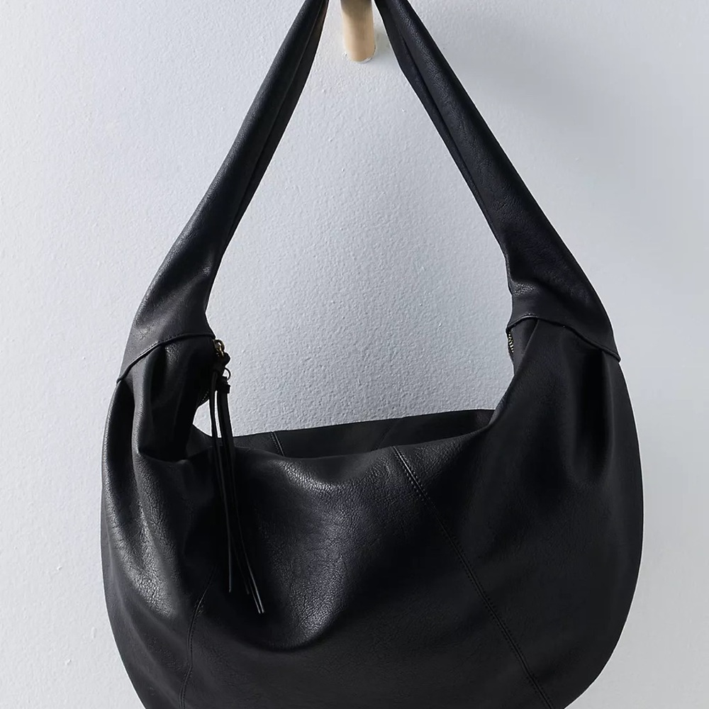 NWT Free People Slouchy Carryall in Black